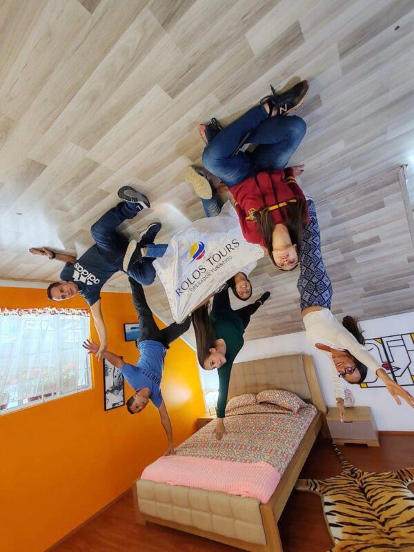 TOUR LAGUNA DE GUATAVITA Y CASA AL REVÉS - Image 3